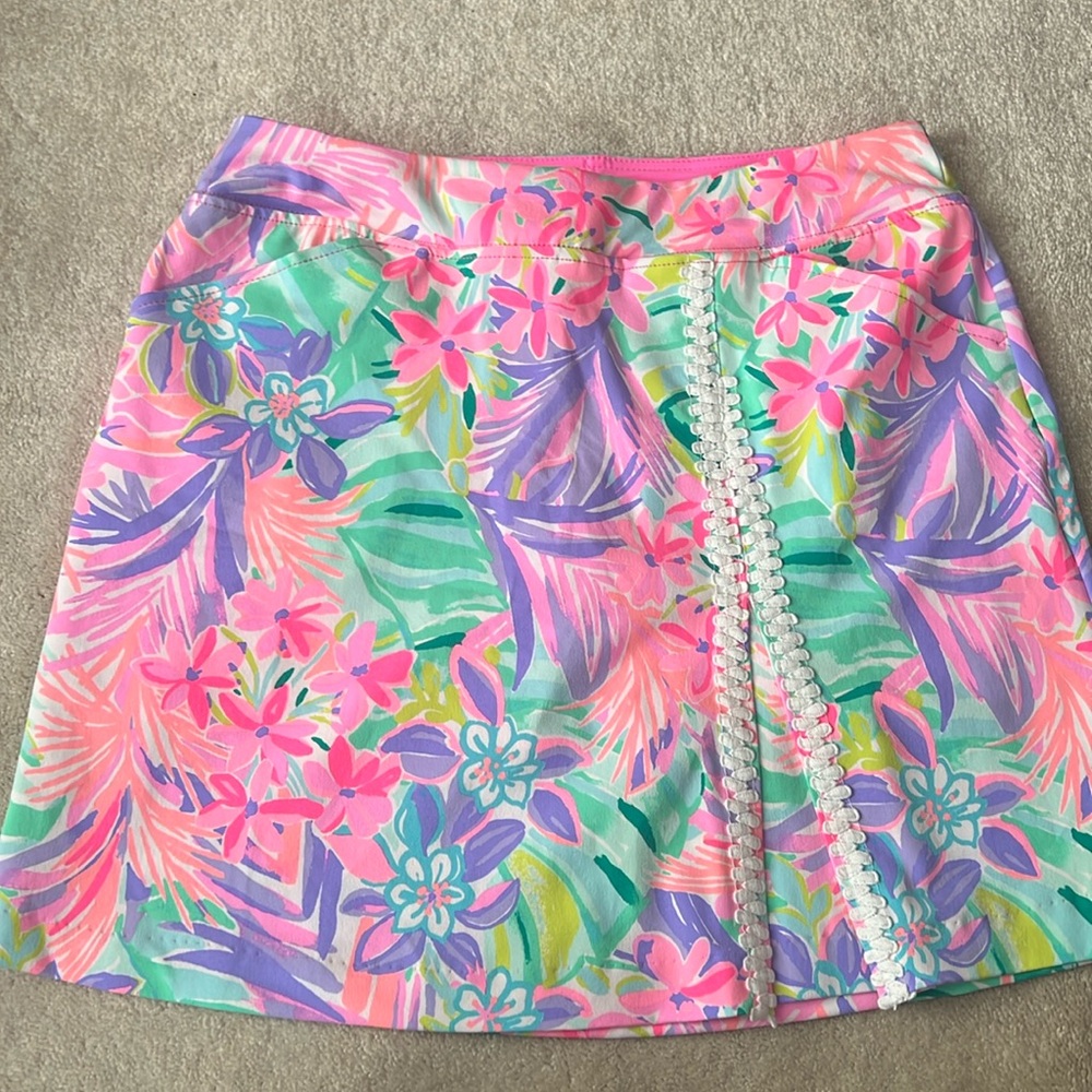 LILLY PULITZER SIZE 6 SKORT